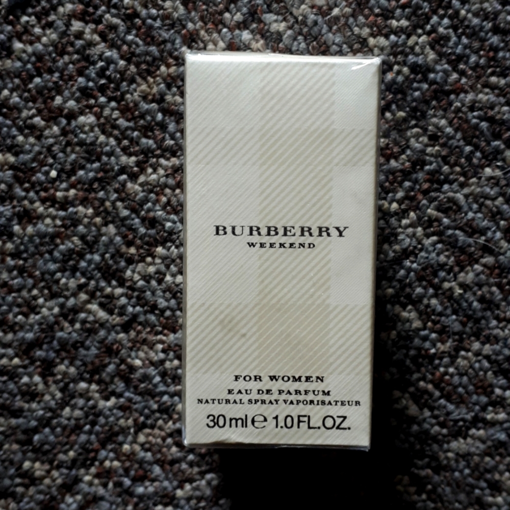 Burberry Weekend for Women Eau De Parfum 30ml old packaging